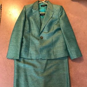 Kasper Shimmery Green 3 Piece suit. Size 14.